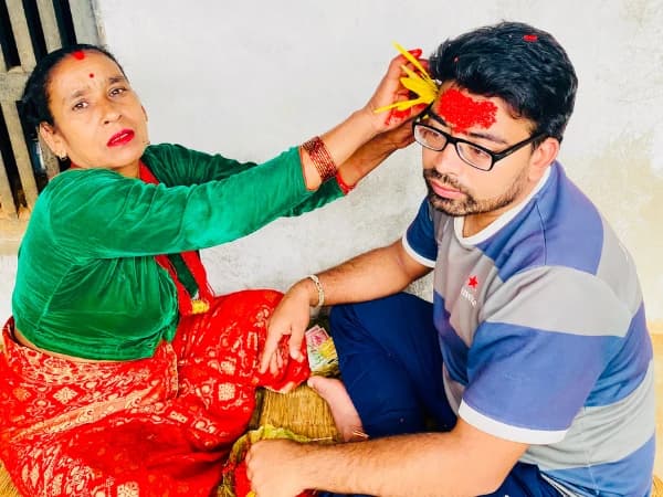 getting-Dashain-blessing-from-elder