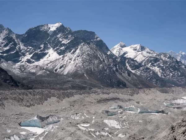 everest-three-high-pass-trekking